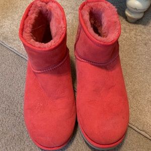 Short Ugg boots